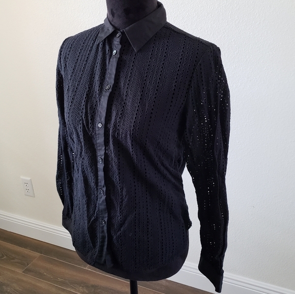Banana Republic Quinn Eyelet Button Down - Picture 3 of 7